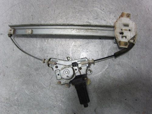  ELEVALUNAS DELANTERO DERECHO HYUNDAI ACCENT (LC) 