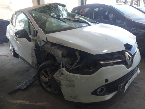 RENAULT CLIO IV — Donor Vehicle for Used Parts 