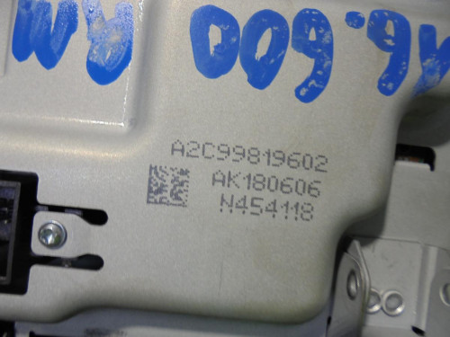 PANTALLA MULTIFUNCION Seat ARONA (KJ) 