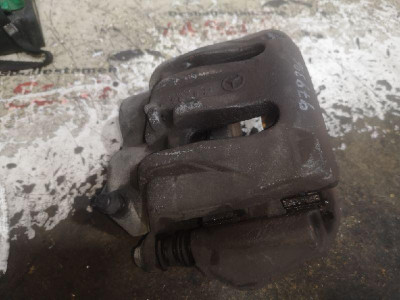 PINZA DE FRENO DELANTERA DERECHA, Mercedes-Benz