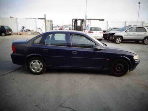 OPEL VECTRA B BERLINA 