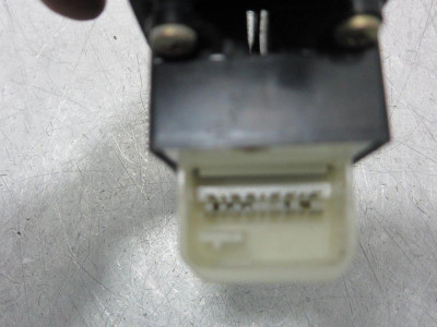 MANDO ELEVALUNAS DELANTERO DERECHO, TOYOTA, RAV4 (A2)