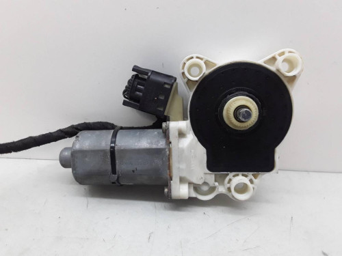 MOTOR ELEVALUNAS DELANTERO DERECHO MERCEDES-BENZ CLASE E (BM 211) BERLINA 