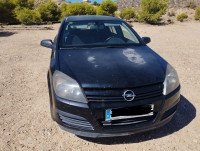 OPEL ASTRA H BERLINA