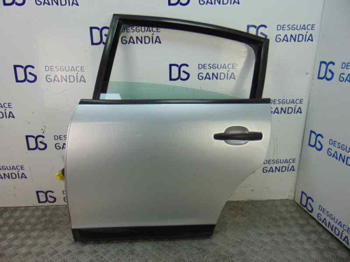 PUERTA TRASERA IZQUIERDA used