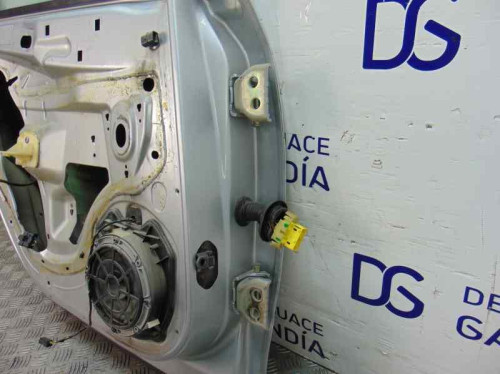 PUERTA TRASERA IZQUIERDA used