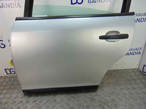 PUERTA TRASERA IZQUIERDA used