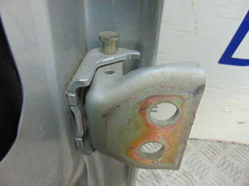 PUERTA TRASERA IZQUIERDA used