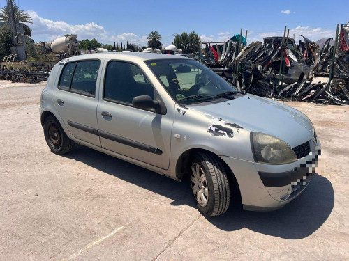 RENAULT CLIO II FASE II (B/CB0) — vehículo donante para recambios 