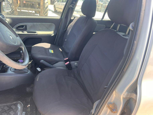 RENAULT CLIO II FASE II (B/CB0) — vehículo donante para recambios 