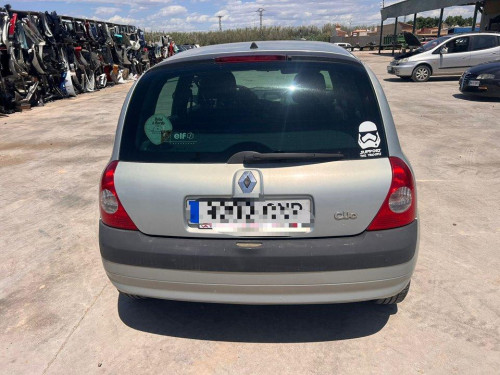 RENAULT CLIO II FASE II (B/CB0) — vehículo donante para recambios 