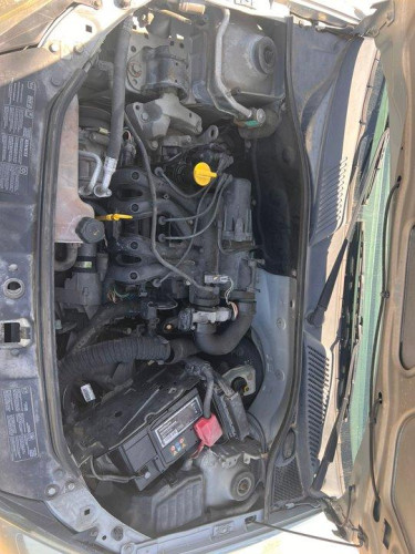 RENAULT CLIO II FASE II (B/CB0) — vehículo donante para recambios 