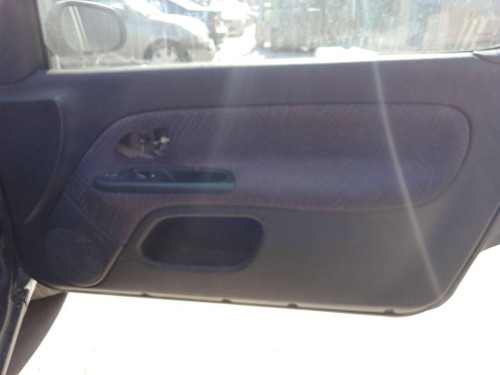 RENAULT CLIO II FASE II (B/CB0) — vehículo donante para recambios 