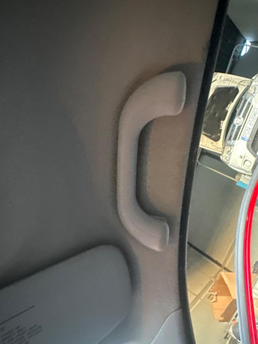 ASIDERO TECHO DELANTERO DERECHO KIA PICANTO (SA) 