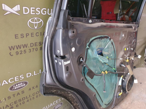 PUERTA TRASERA IZQUIERDA Toyota LAND CRUISER (J12) 