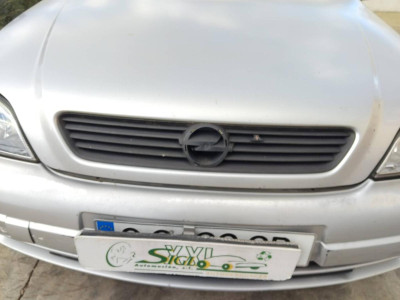 REJILLA DELANTERA Opel Astra G Berlina (1998->)