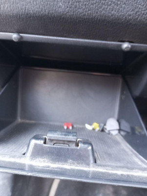 CAJA RELES / FUSIBLES