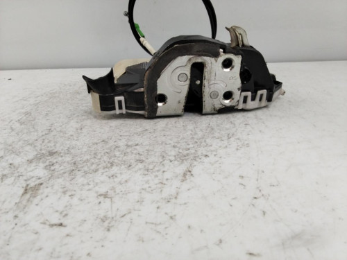 CERRADURA PUERTA TRASERA DERECHA Toyota YARIS (KSP1/NLP1/NSP1) 