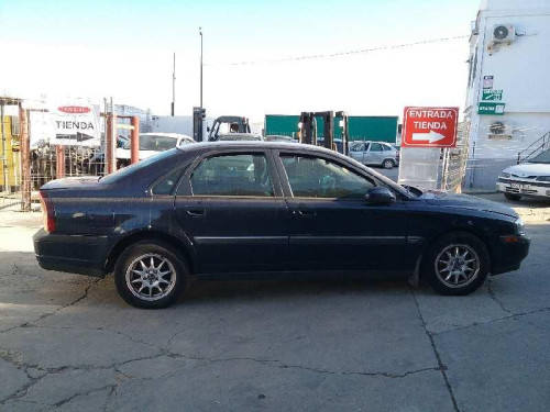  VOLVO S80 BERLINA 