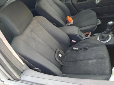 ASIENTO DELANTERO DERECHO