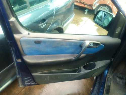 MERCEDES-BENZ VANEO (BM 414) COMPACT VAN — vehículo donante para recambios 