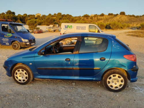 PEUGEOT 206 — автомобиль-донор на запчасти 