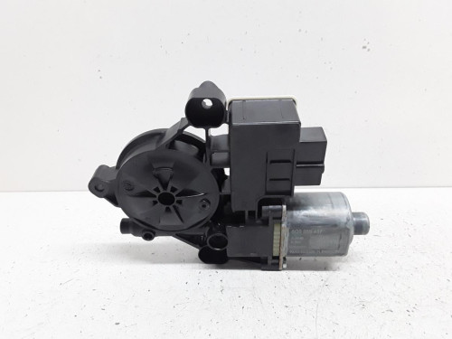 MOTOR ELEVALUNAS TRASERO IZQUIERDO Volkswagen POLO VI (AW1)(08.2017) 