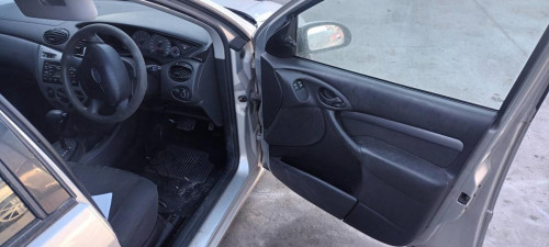  FORD FOCUS BERLINA (CAK) 