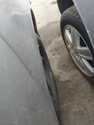 PINZA DE FRENO TRASERA IZQUIERDA