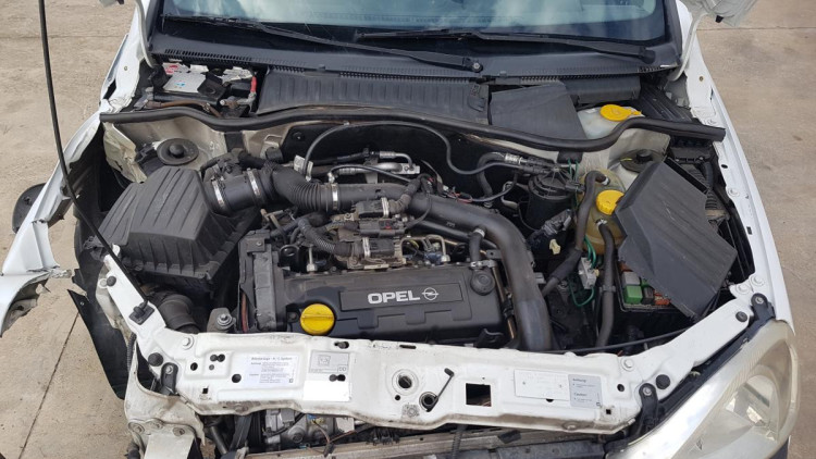 Opel Corsa C (2000->) SIN IDENTIFICAR