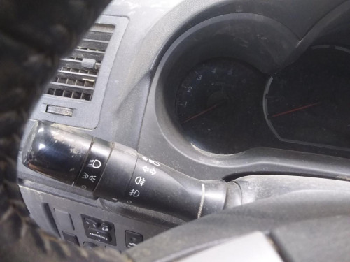 MANDO LUCES TOYOTA HILUX (KUN) 