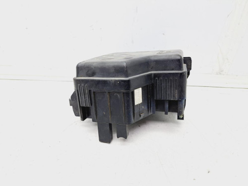  CAJA RELES / FUSIBLES Hyundai SANTA FE (CM) 