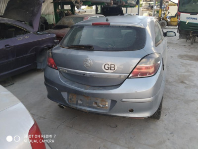 OPEL ASTRA H GTC
