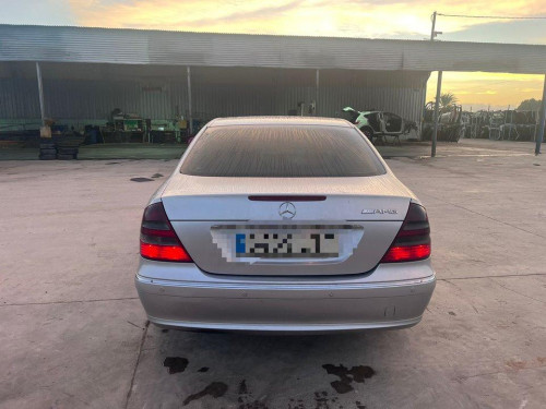  MERCEDES-BENZ CLASE E (BM 211) BERLINA 