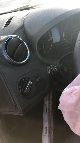 SEAT IBIZA BERLINA (6J5) — автомобиль-донор на запчасти 