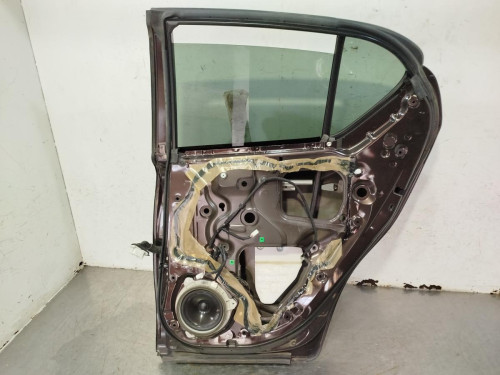PUERTA TRASERA DERECHA Lexus CT (ZWA10) 