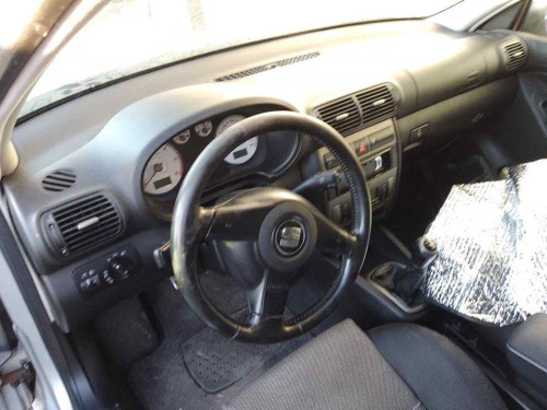 SEAT LEON (1M1) — автомобиль-донор на запчасти 