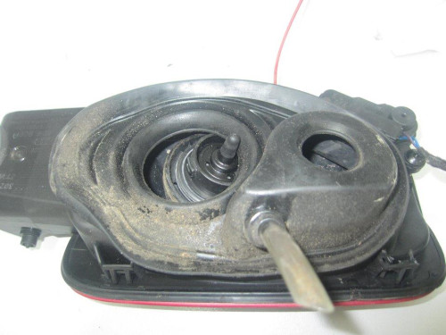  TAPA EXTERIOR COMBUSTIBLE AUDI A5 COUPE (F53) 