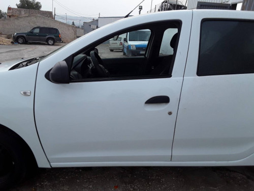 PUERTA DELANTERA IZQUIERDA DACIA SANDERO III 