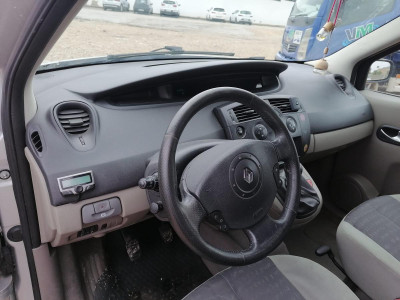 RENAULT SCENIC II (JM)