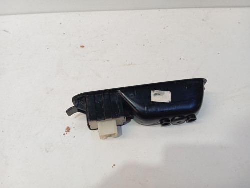 MANDO ELEVALUNAS TRASERO IZQUIERDO Dacia DUSTER II 