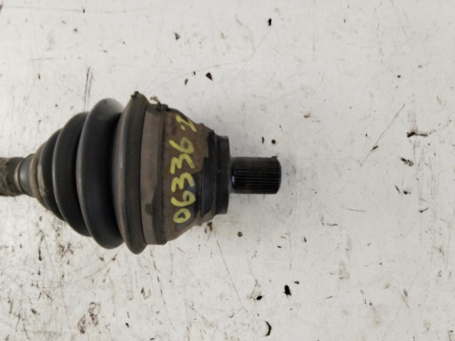 TRANSMISION DELANTERA IZQUIERDA Volkswagen PASSAT BERLINA (3C2) 