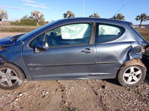 PEUGEOT 207 — vehículo donante para recambios 