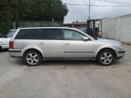  VOLKSWAGEN PASSAT VARIANT (3B5) 