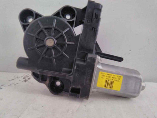 MOTOR ELEVALUNAS DELANTERO DERECHO Volvo XC70 