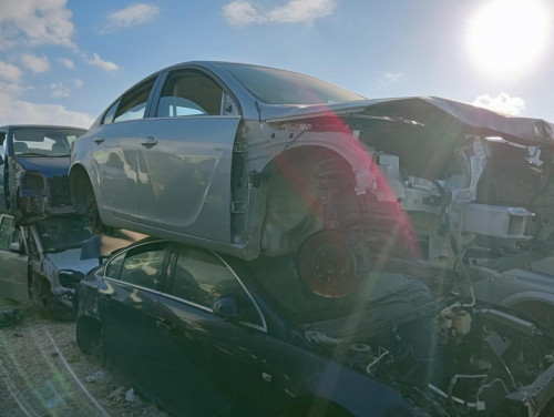  OPEL INSIGNIA BERLINA 