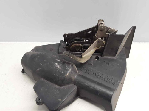 CERRADURA PUERTA TRASERA DERECHA Mercedes-Benz CLASE C (BM 202) BERLINA 