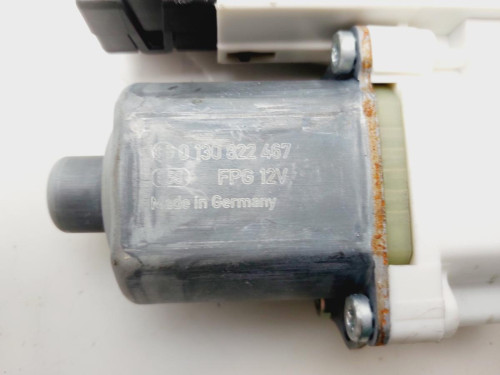 MOTOR ELEVALUNAS DELANTERO DERECHO Volkswagen TIGUAN (5N2) 