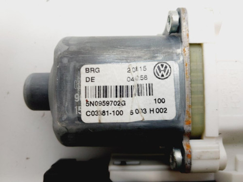 MOTOR ELEVALUNAS DELANTERO DERECHO Volkswagen TIGUAN (5N2) 