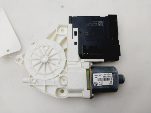 MOTOR ELEVALUNAS DELANTERO DERECHO Volkswagen TIGUAN (5N2) 